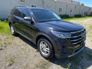 2025 Ford Explorer Active - Exterior Front Right Corner Image